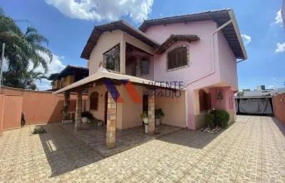 Casa com 3 quartos no bairro brasiléia, perto do centro de betim.