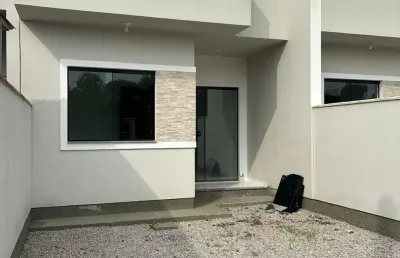Casa para assumir financiamento entrada de 120 mil parcelas de 2.400