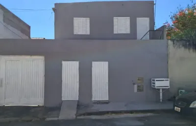 Vendo 01 casa+ 02 apartamentos estancia i, planaltina !!! 220.000 !!!