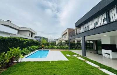 Casa em condomínio fechado com 4 quartos à venda na Estrada Blumenau, Vila Nova, Joinville