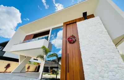 Casa em condomínio fechado com 4 quartos à venda na Rua Presidente Vargas, Pirabeiraba, Joinville