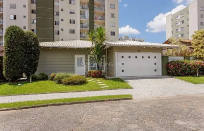 Casa em condomínio fechado com 4 quartos à venda na Rua João Vogelsanger, Santo Antônio, Joinville