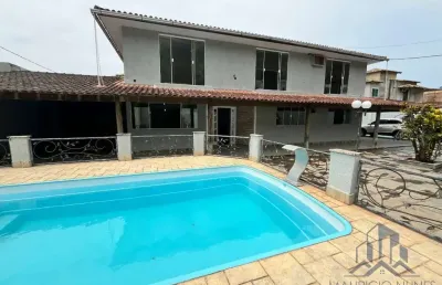Lindíssima casa duplex com área de lazer na virgem santa!