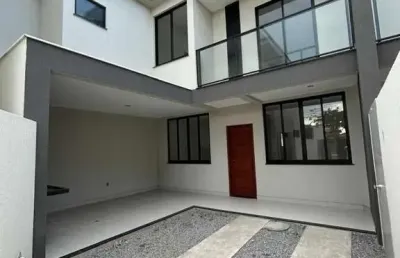 Casa com 3 quartos à venda na Avenida Ouro Verde, 1110, Ouro Verde, Rio das Ostras
