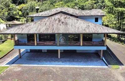 Luxo e sofisticação: mansão exclusiva no prestigiado bairro carlos guinle, teresópolis-rj!