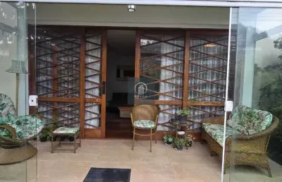 Casa em condomínio fechado com 4 quartos para alugar no Alto, Teresópolis 