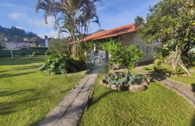 Casa com 4 quartos para alugar na Rua Doutor Eduardo Meirelles, Bom Retiro, Teresópolis