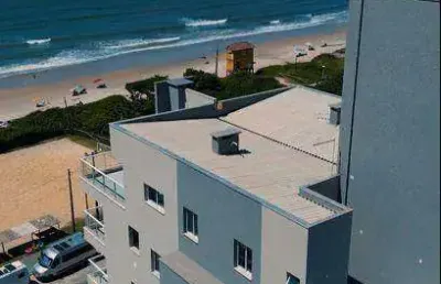 Apartamento garden frente-mar com 3 dormitórios à venda, 199 m² por r$ 1.570.000 - rainha do mar - itapoá/sc