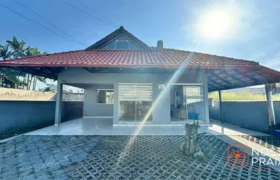 Casa com piscina 3 dormitórios à venda, 222 m² por r$ 750.000 - cambiju - itapoá/sc