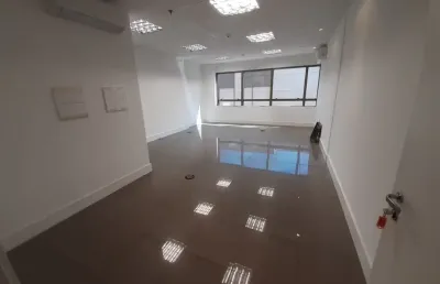 Sala comercial de 77 metros quadrados para alugar em jardim paulistano anexo ao shopping iguatemi