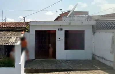 Casa com 2 quartos à venda na Rua Rodrigues Alves, 691, Popular, Santa Rita