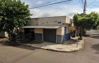 Casa à venda na Rua Abrão Antônio, 843, Jardim Planalto, Birigui