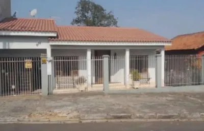 Casa à venda na Rua Ernâni Pilatti, 578, Boa Vista, Ponta Grossa