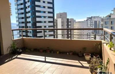 Apartamento à venda a uma quadra da beira mar norte de florianópolis/sc