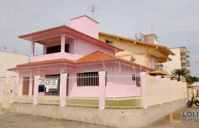 Casa à venda - 2 pavimentos e 3 quartos, em santo amaro da imperatriz/sc
