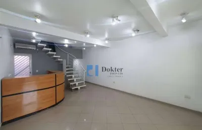 Sobrado comercial com 168m², pronto para consultório odontológico ou clínica de estética, em excelente localização em frente ao sonda da edgar facó