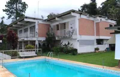 Casa com lazer, segurança , conforto e privacidade!