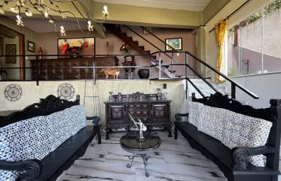 Casa com vista privilegiada no alto – ideal para morar ou investir aluguel temporada