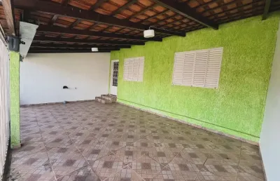 Casa aconchegante e prática, pronta para receber você e sua família!