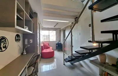 Cobertura duplex reformada ,suíte com closet e banheira hidromassagem, armários planejados, terraço com churrasqueira, 2 vagas cobertas.