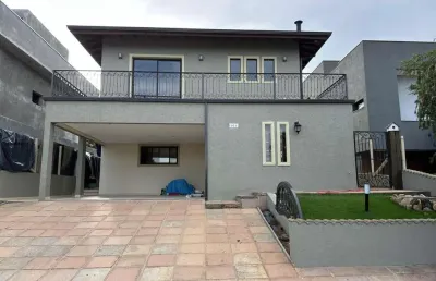 Casa em condomínio para locação em bragança paulista, condomínio residencial campos do conde, 3 dormitórios, 1 suíte, 3 banheiros, 2 vagas