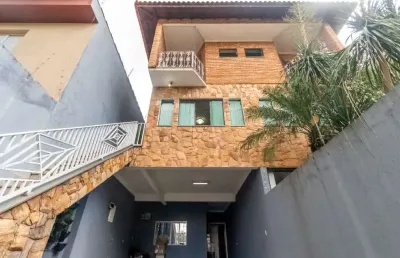 Sensacional sobrado para venda em parque são domingos com 3 quartos, sendo 3 suítes, 190m²