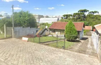 Ótima casa!!! 03 qtos., 480m² de área total, bem localizado
