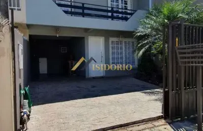 Belíssimo sobrado! 03 qtos.,suíte, sacada, muito bem localizado