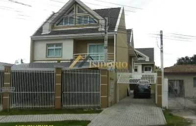 Triplex em cond.,03 qtos,suíte,churrasq.,ático,bem localizado
