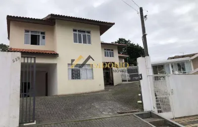 Sobrado de condomínio santa cândida! 03 quartos, churrasq. 90m2