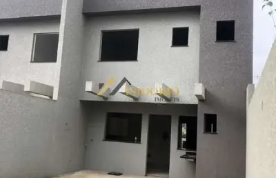 Sobrado novo no guaraituba! 03 quartos, suíte, amplo terreno