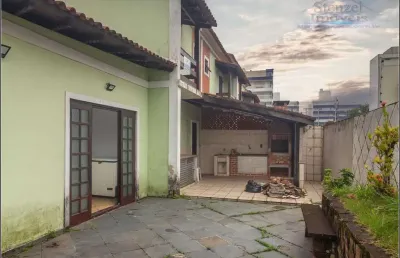 Casa em village com 2 quartos + mezanino, 148m² por r$ 700.000 - maitinga - bertioga/sp
