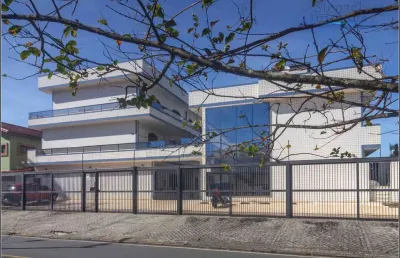 Casa térrea em village com 3 suítes, 106m² por r$ 1.070.000 - maitinga - bertioga/sp