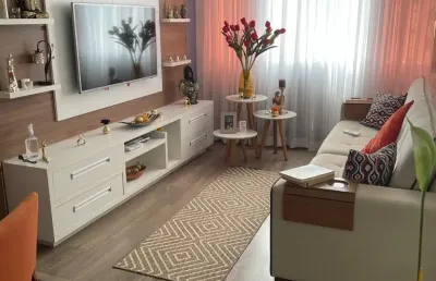 Apartamento todo reformado,sala ,2 quartos,área ,banheiro social e 1 vaga na escritura
