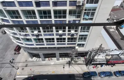 Salas comercias localizada na amaral peixoto, próximo ao fórum,plaza shopping , barcas e ao comércio diversificado.excelente para clínicas,consultórios,advocacia e outras especialidades.