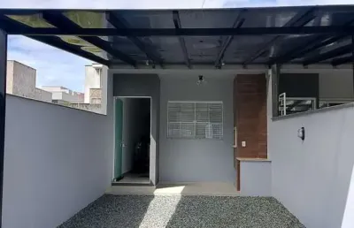 Casa para venda em balneário piçarras, itacolomi, 2 dormitórios, 1 suíte, 2 banheiros, 2 vagas