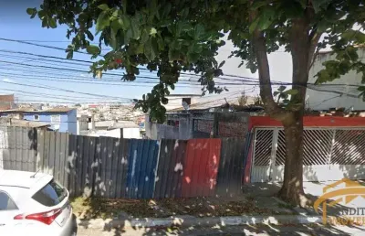 Terreno em em declive, com projeto aprovado para 5 sobrados de 65m².