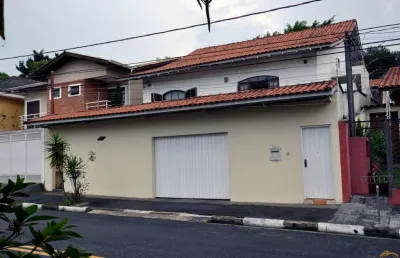 Imóvel bem localizado na city bussocaba, com terreno de 359m², e área construída de 274m²