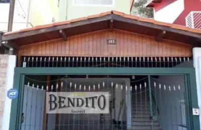 Sobrado 4 dormitórios, 2 suítes, 3 vagas de garagem, churrasqueira, adalgisa.