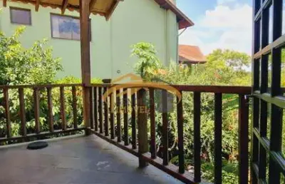 Oportunidade única! exclusividade. casa em condomínio fechado com 4 dormitórios, 3 suítes, 6 vagas e espaço para piscina e espaço gourmet