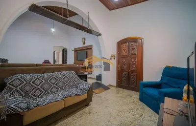 Casa a venda no bela vista com 4 dormitórios, sendo 2 suíte, 3 vagas de garagem cobertas, quintal