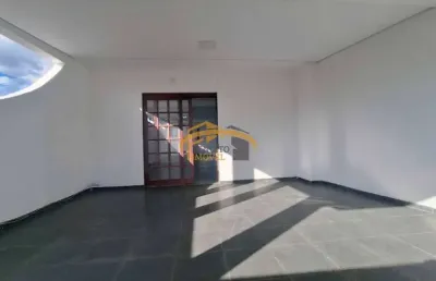 Sobrado para venda, jardim d'abril, osasco, com 3 dormitórios, sendo 1 suíte, quintal e 2 vagas de garagens.
