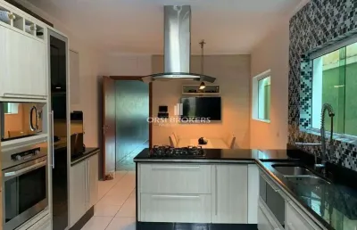 Casa com 3 quartos à venda na Rua Santa Bibiana, 346, Vila Sônia, São Paulo