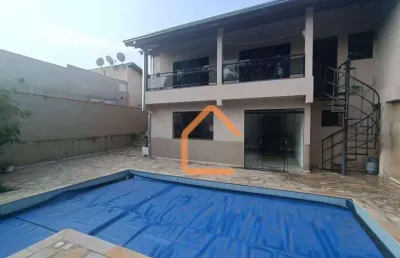 Casa com 3 dormitórios à venda, 240 m² por r$ 850.000 - colinas de santa bárbara - pouso alegre/mg