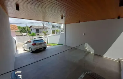 Lindo duplex  alto padrão no pagani com 150m² de área construída