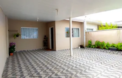 Excelente casa com 03 quartos, localizada em fazenda rio grande