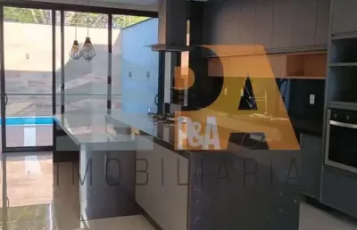 Residência em condomínio à venda em jaguariúna-sp: 3 quartos, 1 suíte, 2 salas, 5 banheiros, 2 vagas de garagem, 160m²!