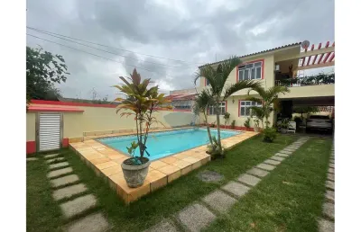 Casa de condomínio à venda  na taquara: conforto,  natureza. piscina privativa e churrasqueira!!