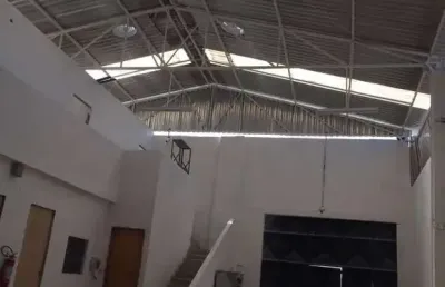 Ótimo galpão comercial 300m2 em 02 pavimentos, candeias excelente localização