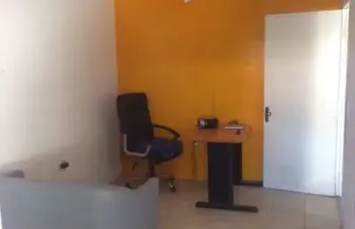 Melhor casa comercial/residencial + galpão, pexinhos, financiamos, aceito carro ou imóvel